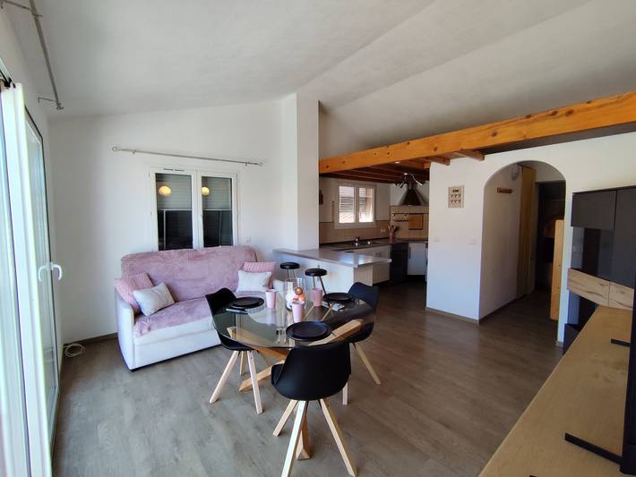 Apartamento inteiro, Apartamento 'La Salamandre' com vista para a montanha, Wi-Fi e ar condicionado in Villelongue-dels-Monts, Costa mediterrânica (França)