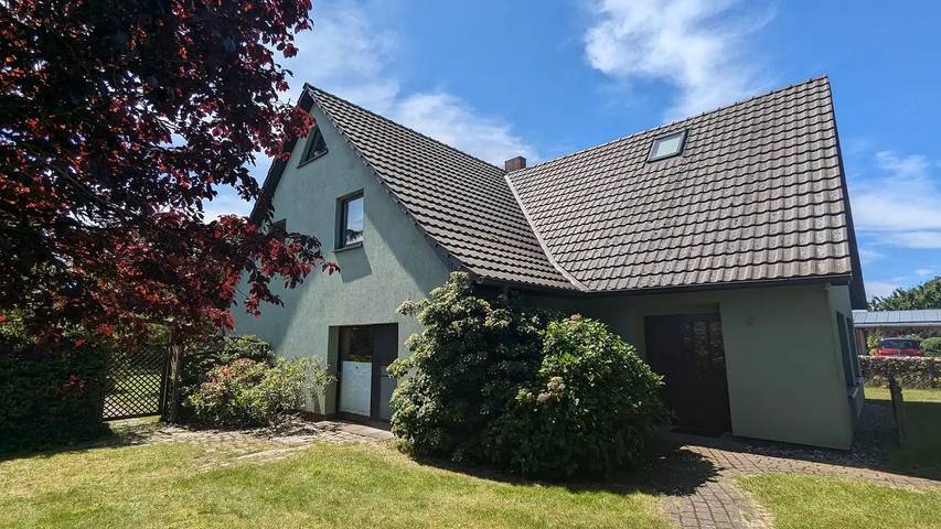 Ferienhaus für 12 Personen, mit Garten und Terrasse sowie Sauna in Born a. Darß