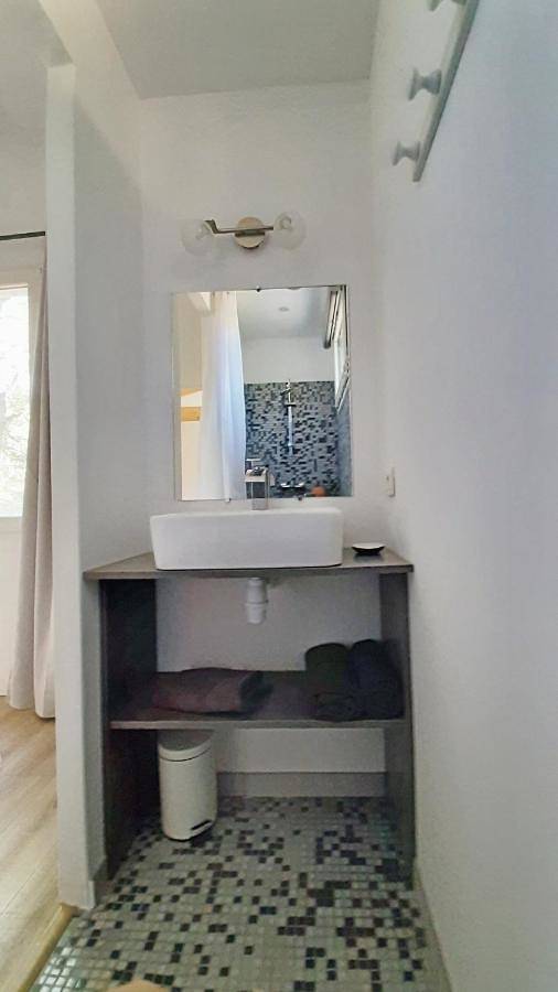 Location de vacances pour 2 personnes, avec vue et jardin à Sainte-Croix-à-Lauze - 4