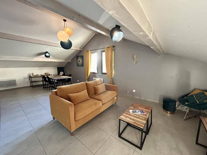 Gîte pour 4 personnes, avec Vue à Cranves-Sales - 4