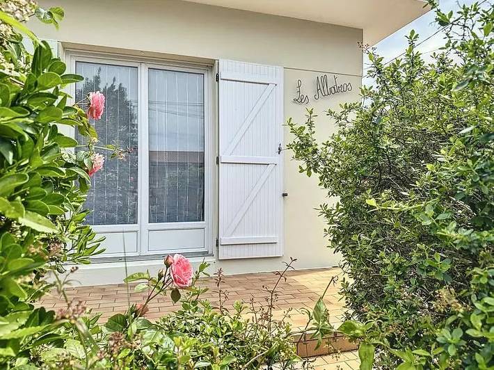Location de vacances pour 6 personnes, avec jardin dans Plage de La Source - 2