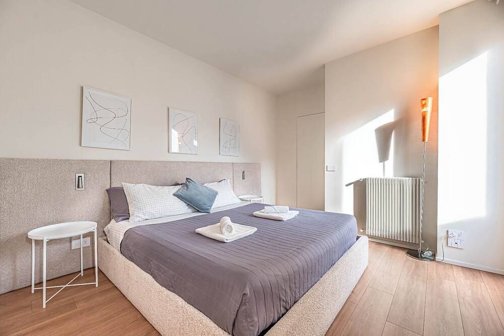 Entire apartment, Stylish Apartment steps from The Bridge of Angles in Vicenza, Vicenza Province