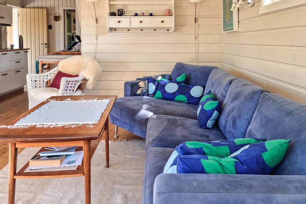 2 bedroom cozy home in Brekkestø in Lillesand 