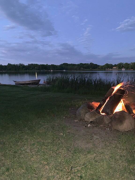 Lake Front Big Yard Fischerei Dock Paddle Boards Ac Lagerfeuer Schwimmen Grill Deck in Becker County