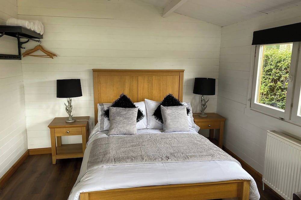 Lochside-1Bed-Pet Friendly-Amazing views in Loch Lomond, Argyll & Bute