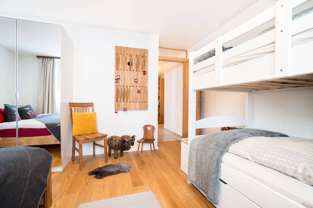 Ganze Wohnung, Bell-Son Apartment, comfort 100 meters from the ski cabin in Andermatt, Skiarena Andermatt-Sedrun