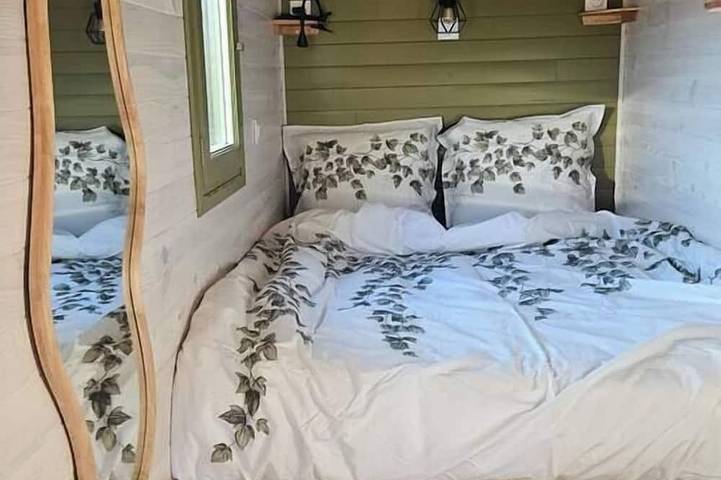 Gîte pour 2 personnes, avec balcon ainsi que piscine et jacuzzi à Baron - 2