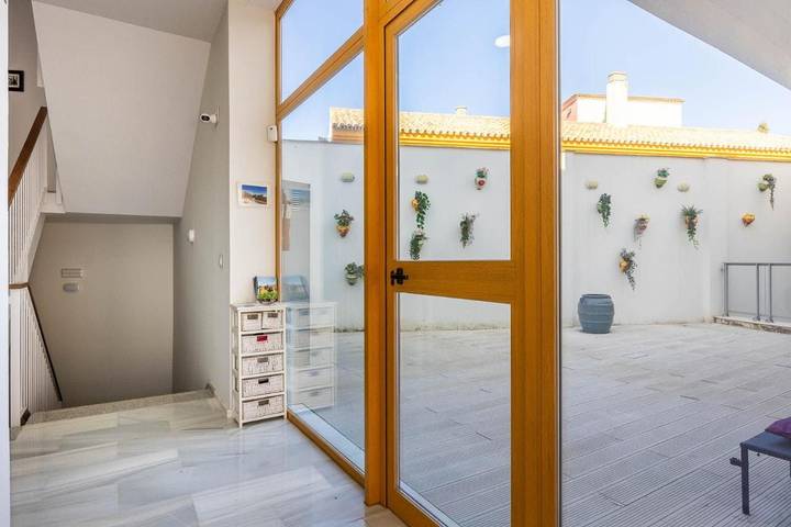 Casa rural para 12 personas, con terraza en Carmona  - 4