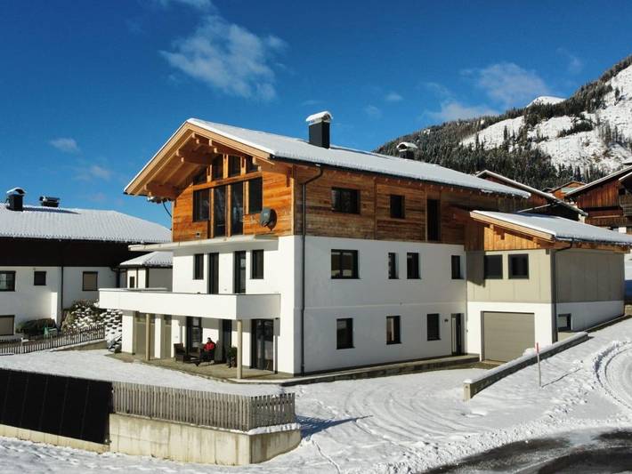 Ferienwohnung für 4 Personen, mit Terrasse und Garten, kinderfreundlich in Obertilliach