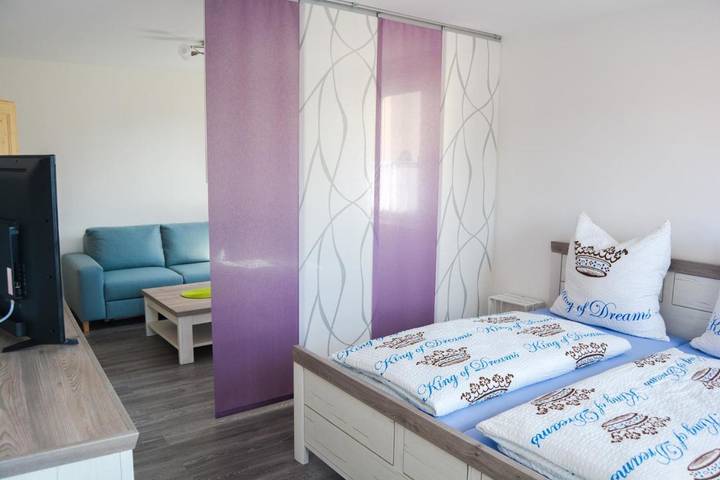 Ferienwohnung für 3 Personen, mit Terrasse in Schweppenhausen