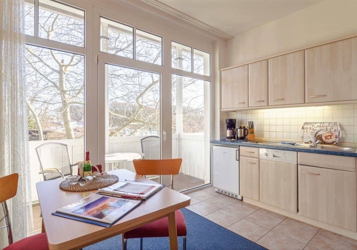 Entire holiday apartment, Holiday apartment for 3 people with lake view in Strand Sellin, Sellin