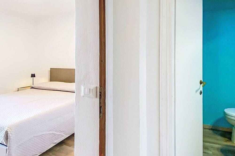 Appartement entier, Bel appartement pour 4 personnes avec climatisation, Wifi, patio et animaux admis in Marina di Cecina, Cecina