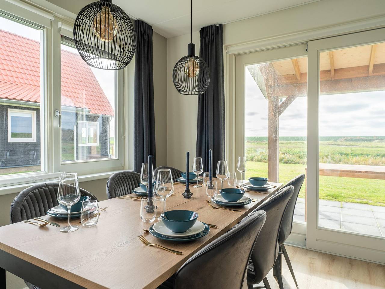 Modernes Ferienhaus am Meer mit Sauna in Scherpenisse, Niederländische Nordsee