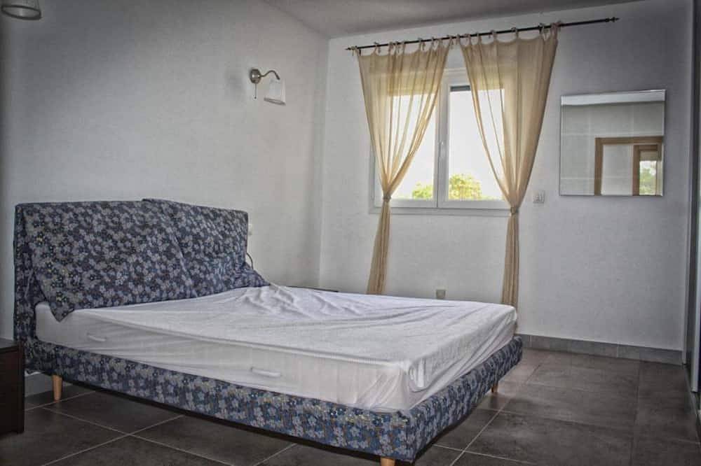 Entire apartment, Residence Marea, 2-bedroom apartment in Moriani-Plage, Corte region