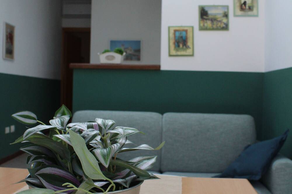 Entire apartment, \"Il Turrione\" holiday apartments in Assisi, Perugia Province