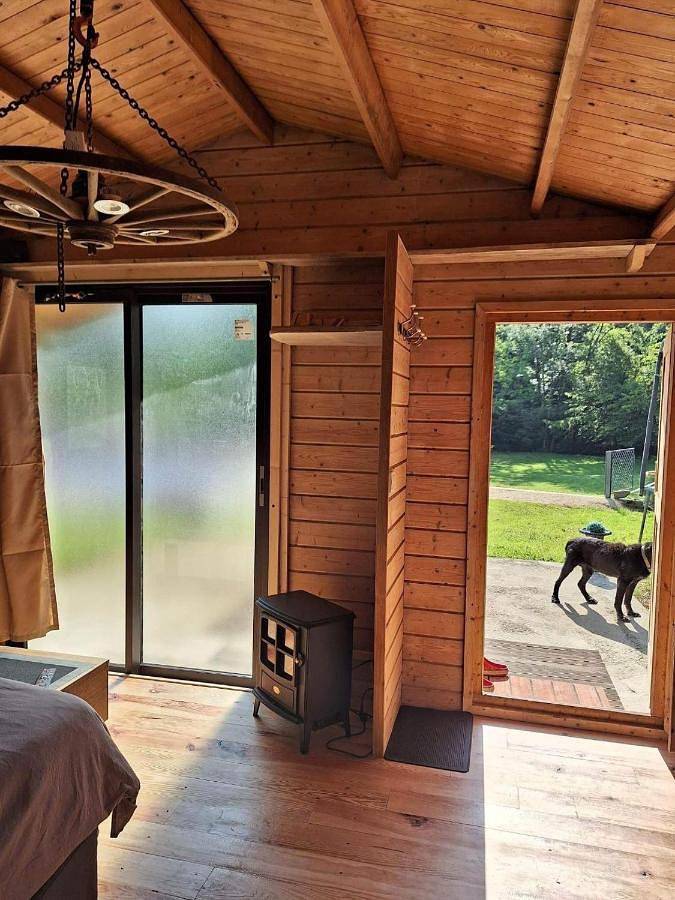 Chalet pour 3 personnes, avec piscine ainsi que jardin et vue dans l' Isère - 4