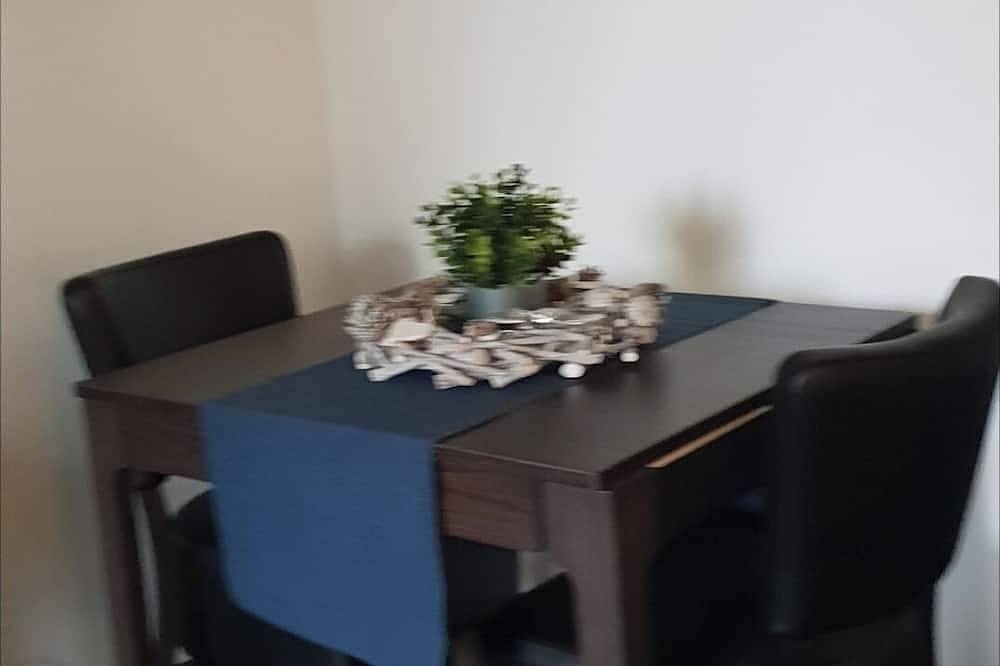 Appartement entier, Appartement Cosy avec Terrasse au calme in Arcueil, Val-de-Marne