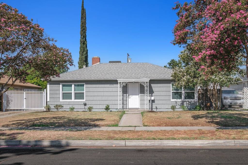 Clean 3B/1Bth Easya to Us99 + Ca41 & to Nat'l Parks in Fresno, Fresno County