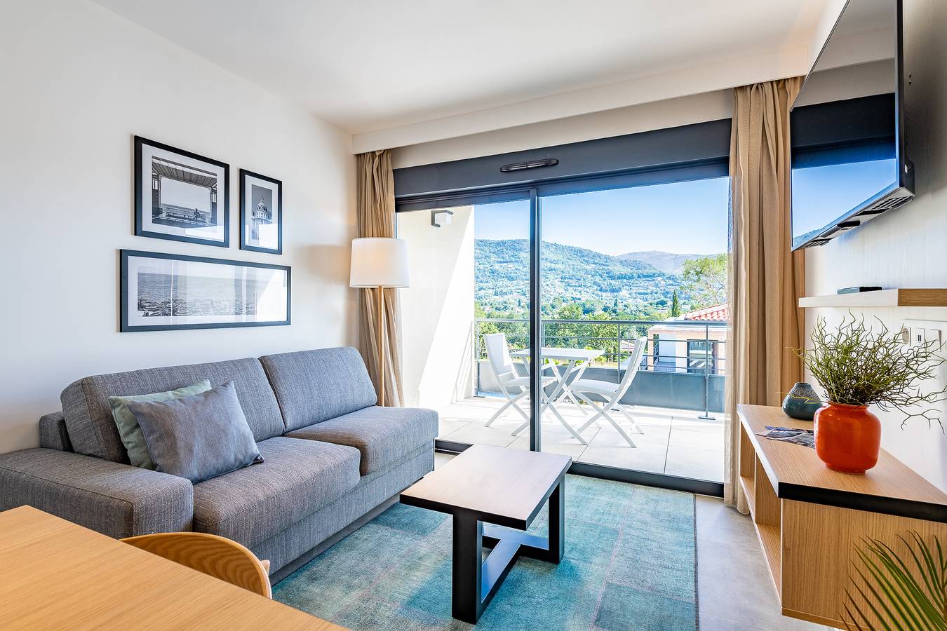 Estudio entero, New standard studio for 4 people with sofa bed and bunk bed in Vence (Alpes Marítimos), Region de Cannes