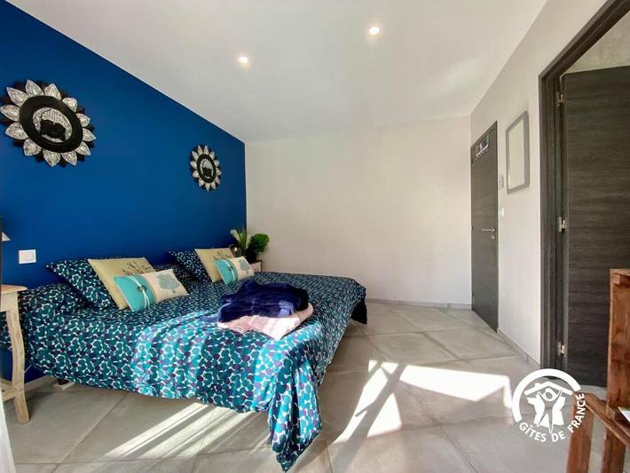 Chambre d’hôte pour 2 personnes, avec piscine et jardin à Treilles