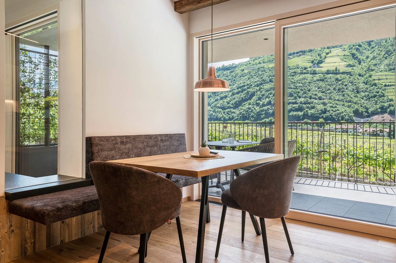 Appartement entier, Appartement "Erbacher - Greti's Landhaus Suite" avec vue sur montagne, piscine partagée, sauna privé in Centro-Piani-Rencio, Bolzano
