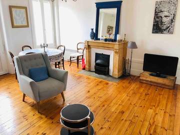 Gîte pour 4 personnes, avec balcon et vue à Le Cheylard