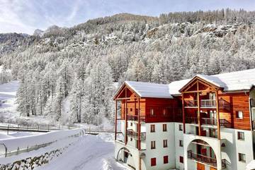 Gîte pour 4 personnes, avec terrasse, animaux acceptés à Molines-en-Queyras