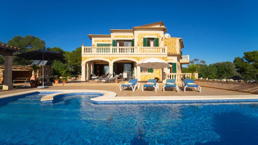 Finca für 4 Personen, mit Balkon und Whirlpool sowie Garten in Cala Figuera - 2