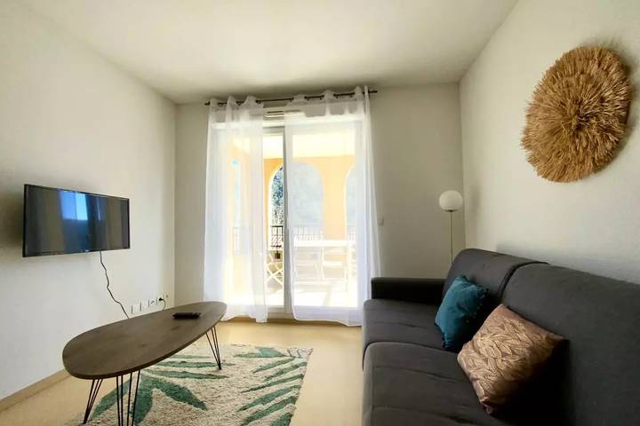 Gîte pour 5 personnes, avec balcon et piscine, animaux acceptés à Avène - 2