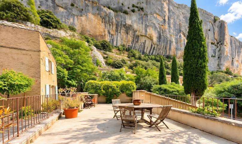 Charming House with Stunning Views and Rooftop Terrace in Lioux, Parc naturel régional du Luberon
