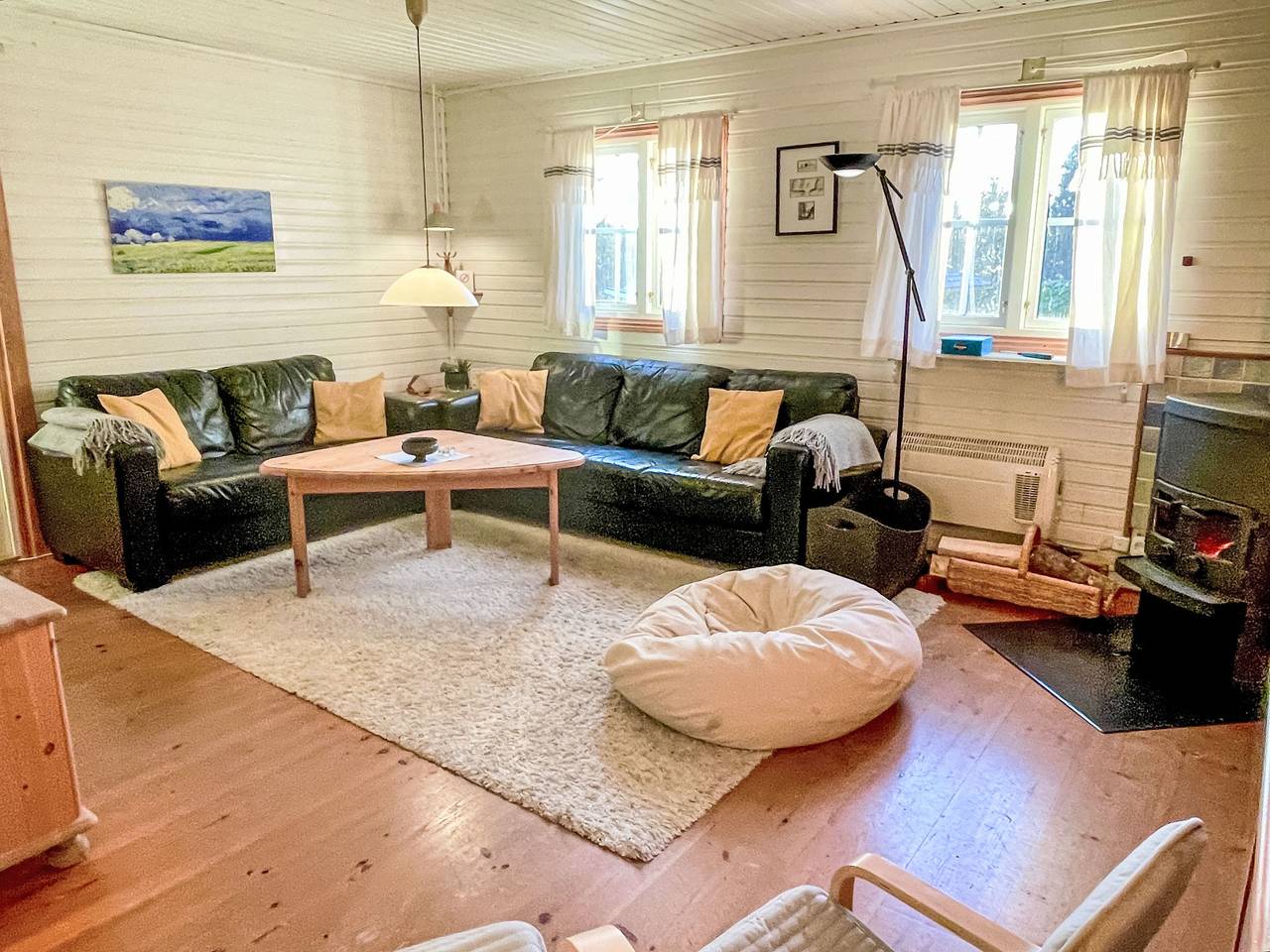 Idyllisch gelegenes, ebenerdiges Haus mit Terrasse in Västergötland