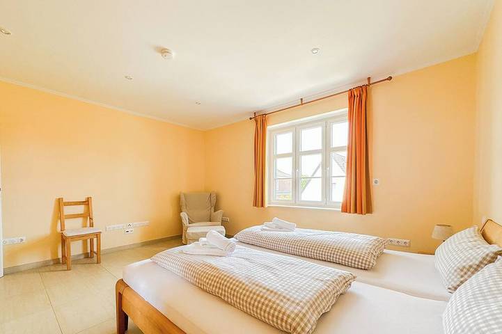 Ferienhaus für 6 Personen, mit Terrasse und Garten in Cuxhaven (Stadt) - 4