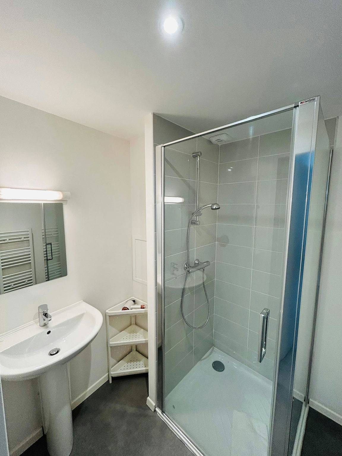 Appartement entier, Suite Moderne au coeur de Reims We Live In R 303 in Reims, Marne