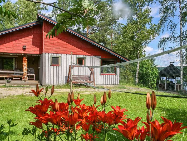 Ferienhaus für 6 Personen, mit Terrasse und Sauna in Nurmes