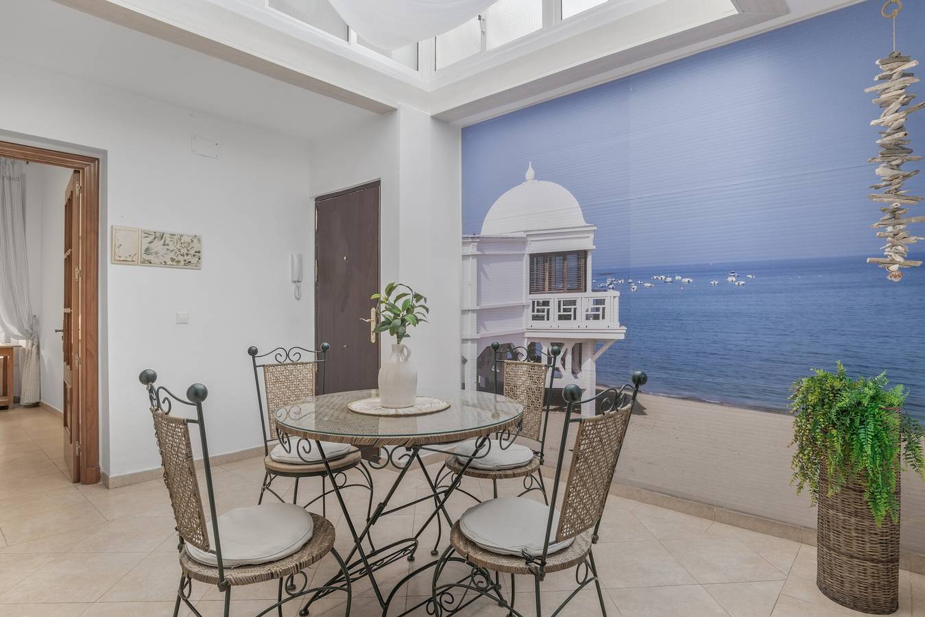 Apartamento entero, Alojamientos Cadiz Sol - Céntrico apartamento cerca de la playa con patio interior in Casco Antiguo de Cádiz, Cádiz