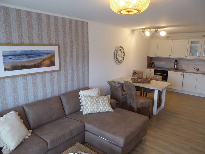 Ferienwohnung für 4 Personen, mit Balkon in Zingst - 2