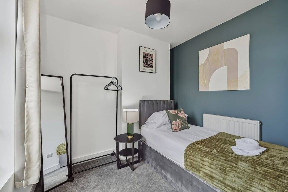 Contemporary House • Near the High Street • Free Parking • Fast Wifi  • Smart Tv  • Yoko Property in Milton Keynes, Südostengland
