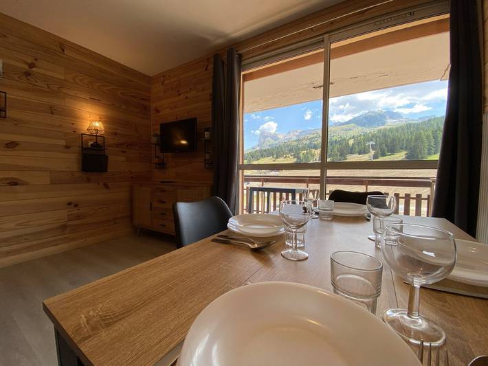 Studio entier, Studio à Superdévoluy, balcon, 4 pers, commerces proches in Saint-Étienne-en-Dévoluy, Le Dévoluy