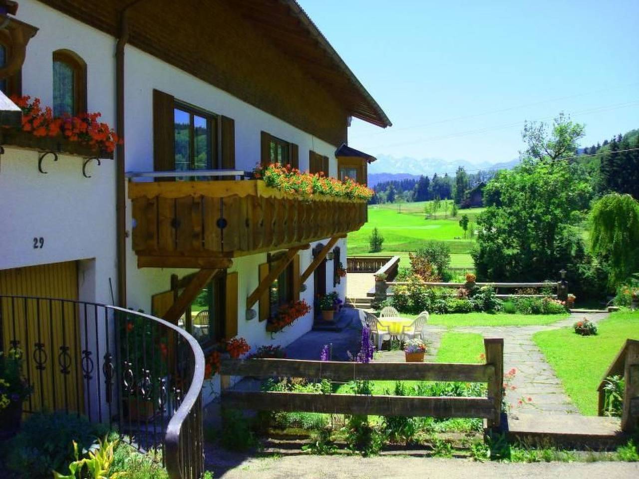 Geheel appartement, Panoramabergblickwohnung in ruhiger Einzellage in Ofterschwang, Zwaben (Bayern)