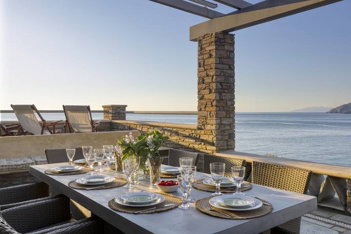 Location de vacances pour 10 personnes, avec terrasse et jardin dans Andros - 2