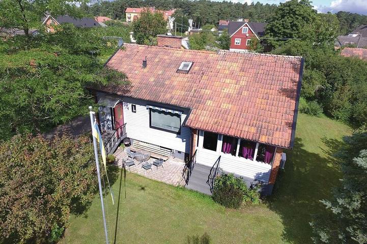 Ferienhaus für 6 Personen, mit Terrasse und Garten - 1