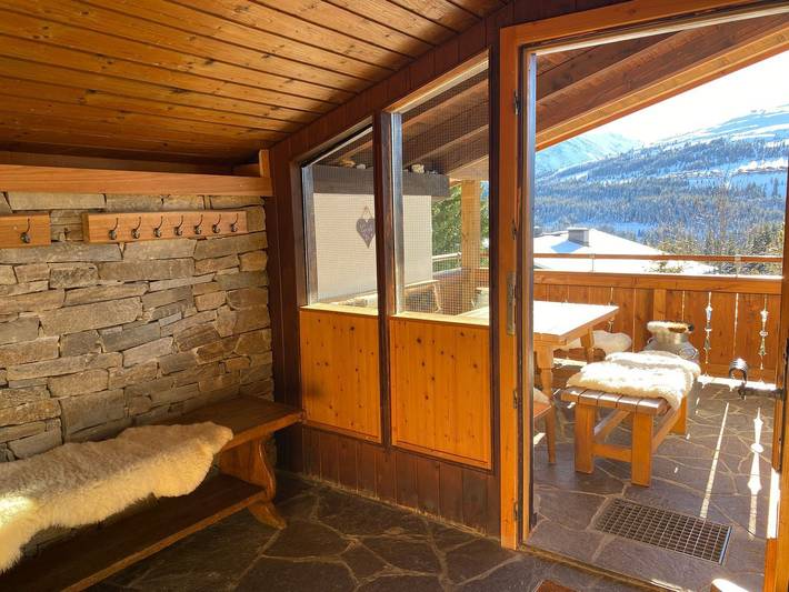 Hütte für 6 Personen, mit Terrasse und Sauna sowie Balkon/Terrasse in Wald im Pinzgau