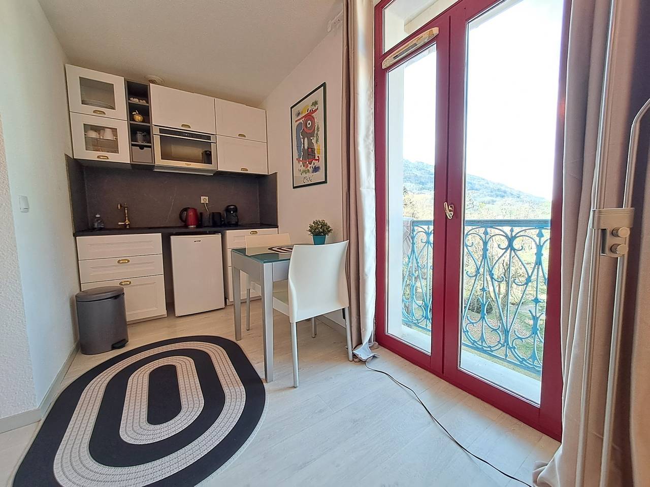 Studio „Le Splendid 3“ – 3-Sterne-Hotel mit Bergblick, Gemeinschaftsgarten und Wlan in Allevard, Isère