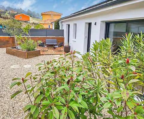 Gîte pour 4 personnes, avec jardin et piscine à Trélissac - 2