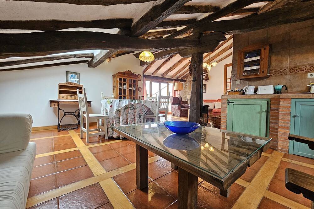 Apartamento entero, C08A01 Ático con encanto Colindres in Colindres, Costa de Cantabria