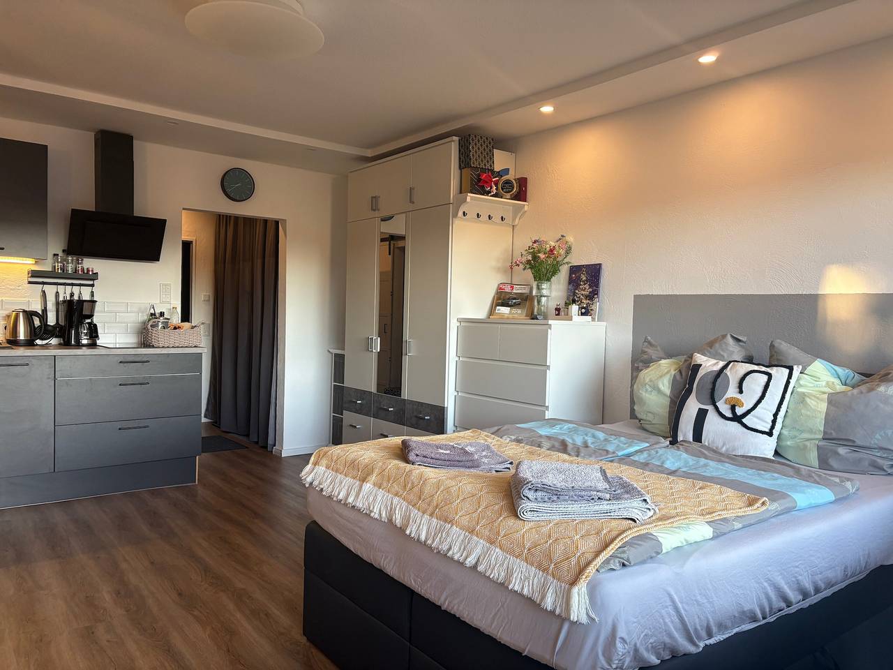 Entire apartment, Apartment "Where Business and Relaxing Meet" with Terrace, Garden & Wi-Fi in Bad Salzuflen, Kreis Lippe
