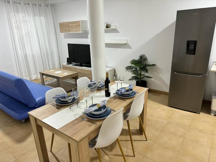 Ganze Wohnung, Ferienwohnung 'Alforra Residence 1' mit Bergblick, WLAN und Klimaanlage in Câmara de Lobos, Madeira