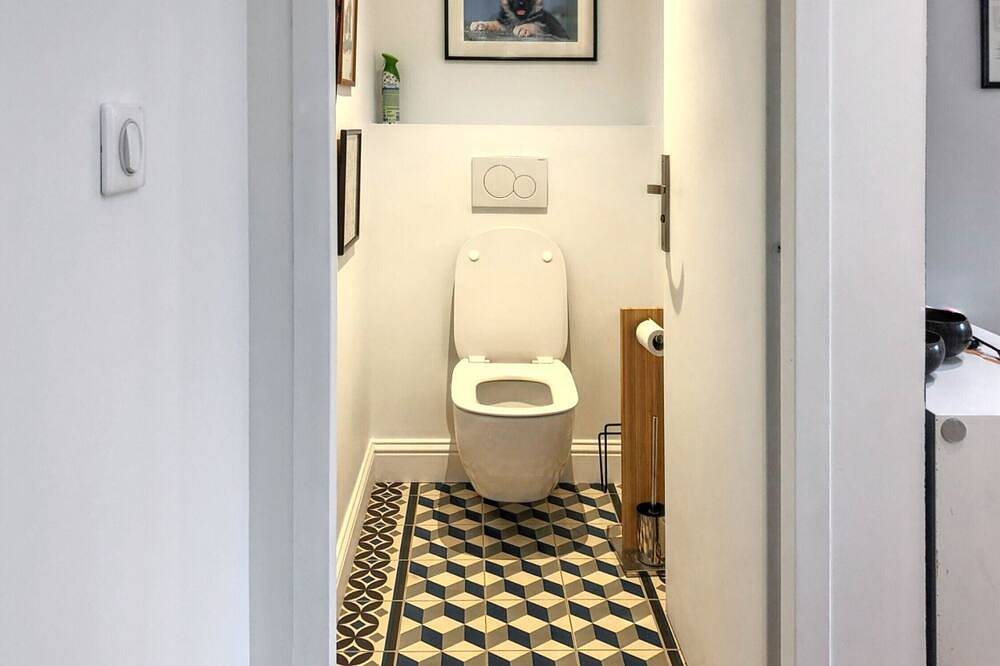 Holiday Home 'La Maison Des Poneys' with Private Terrace, Wi-Fi and Air Conditioning in Le Pian-Médoc, Médoc Regional Natural Park