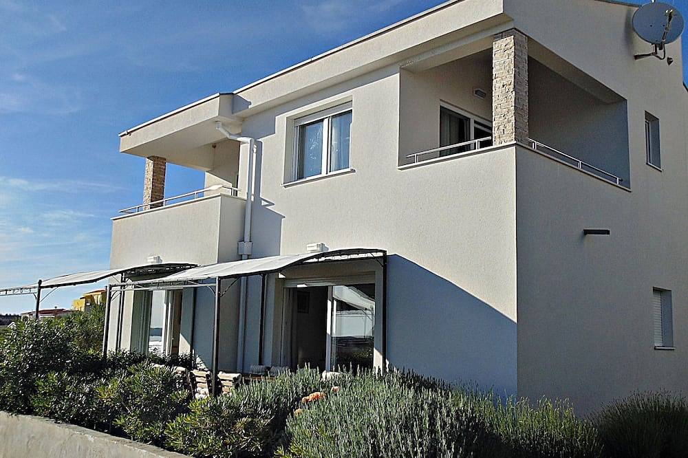 Casa vacanza a Zara a partire da 136€ a notte