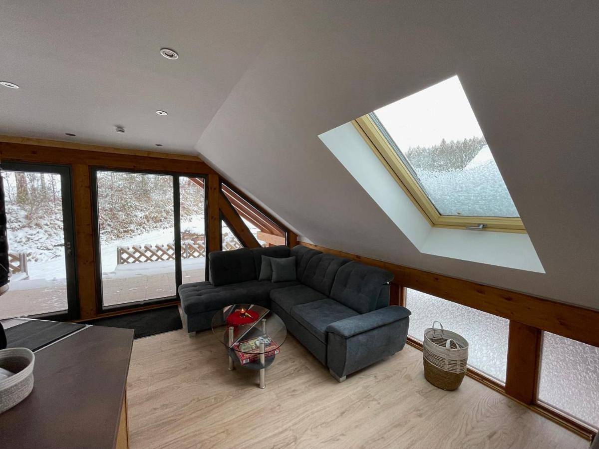 Ganze Wohnung, Apartment with Mountain View in Heßles, Fambach